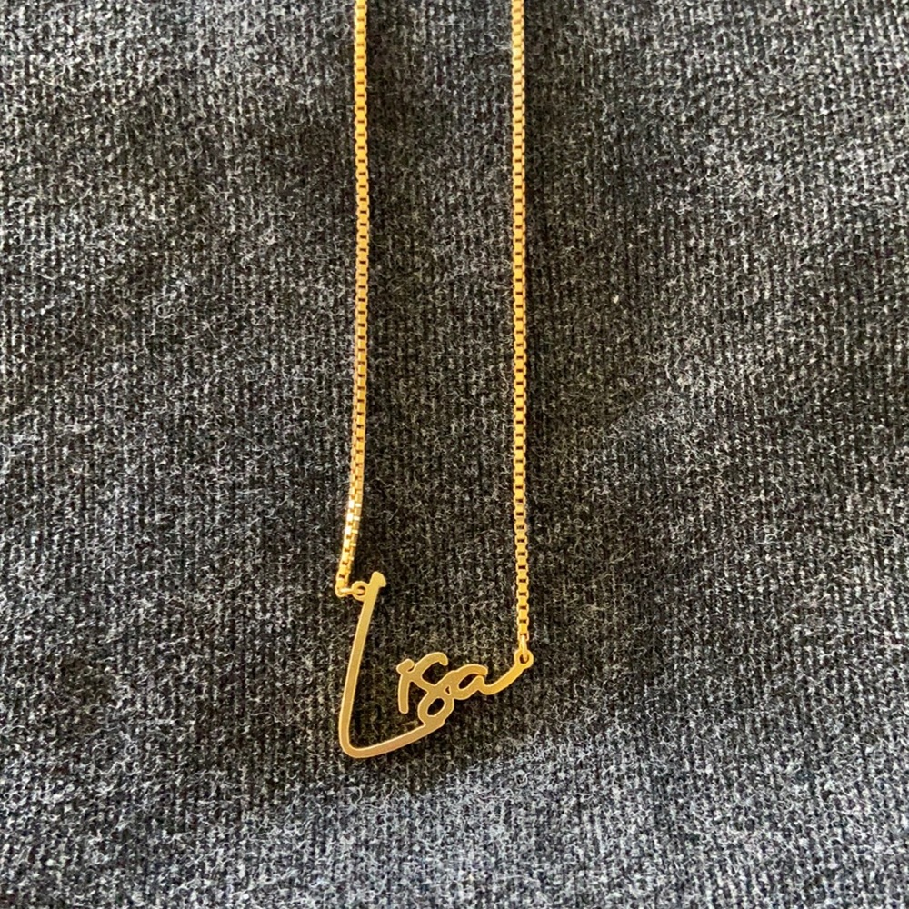 Gold LISA necklace